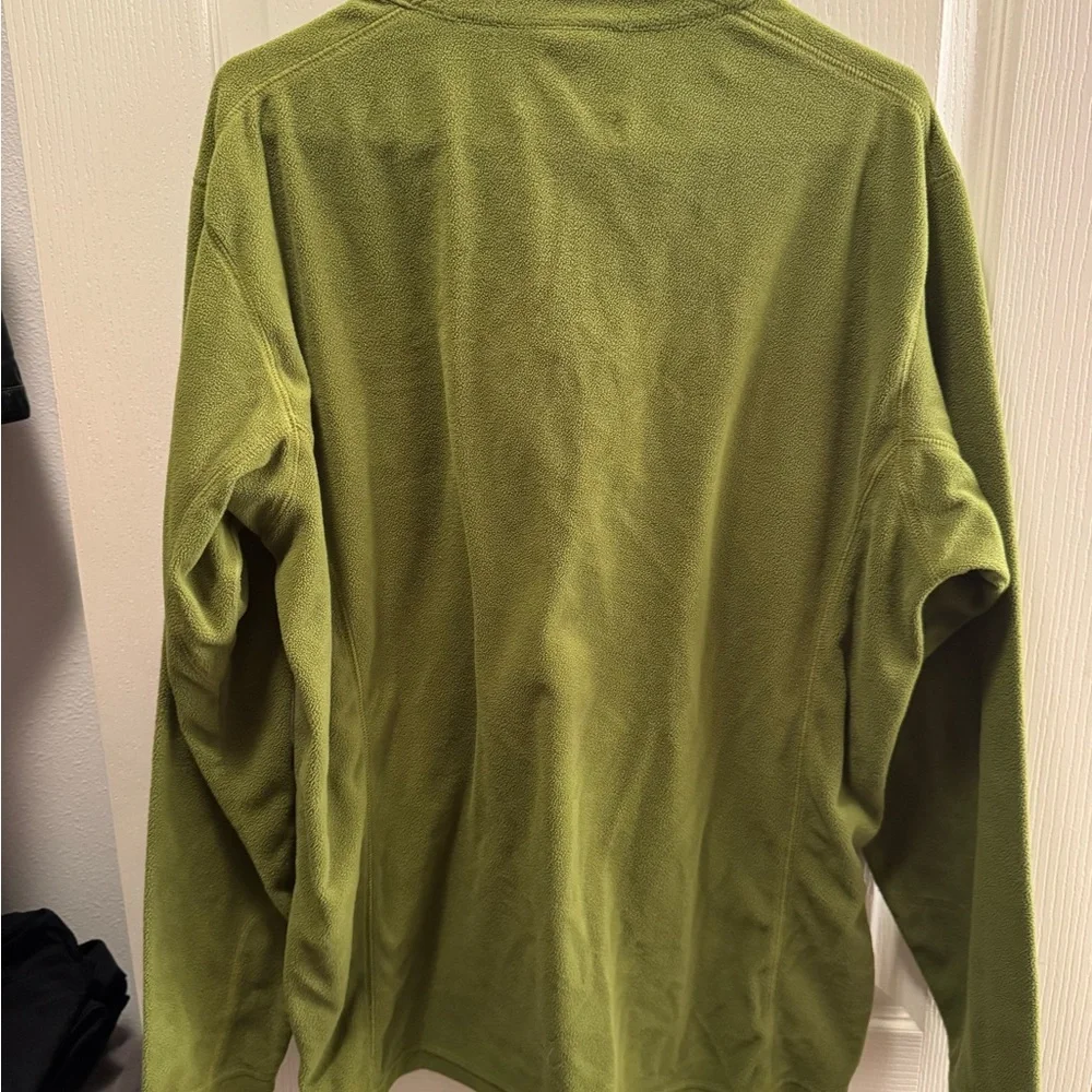 Columbia lightweight fleece